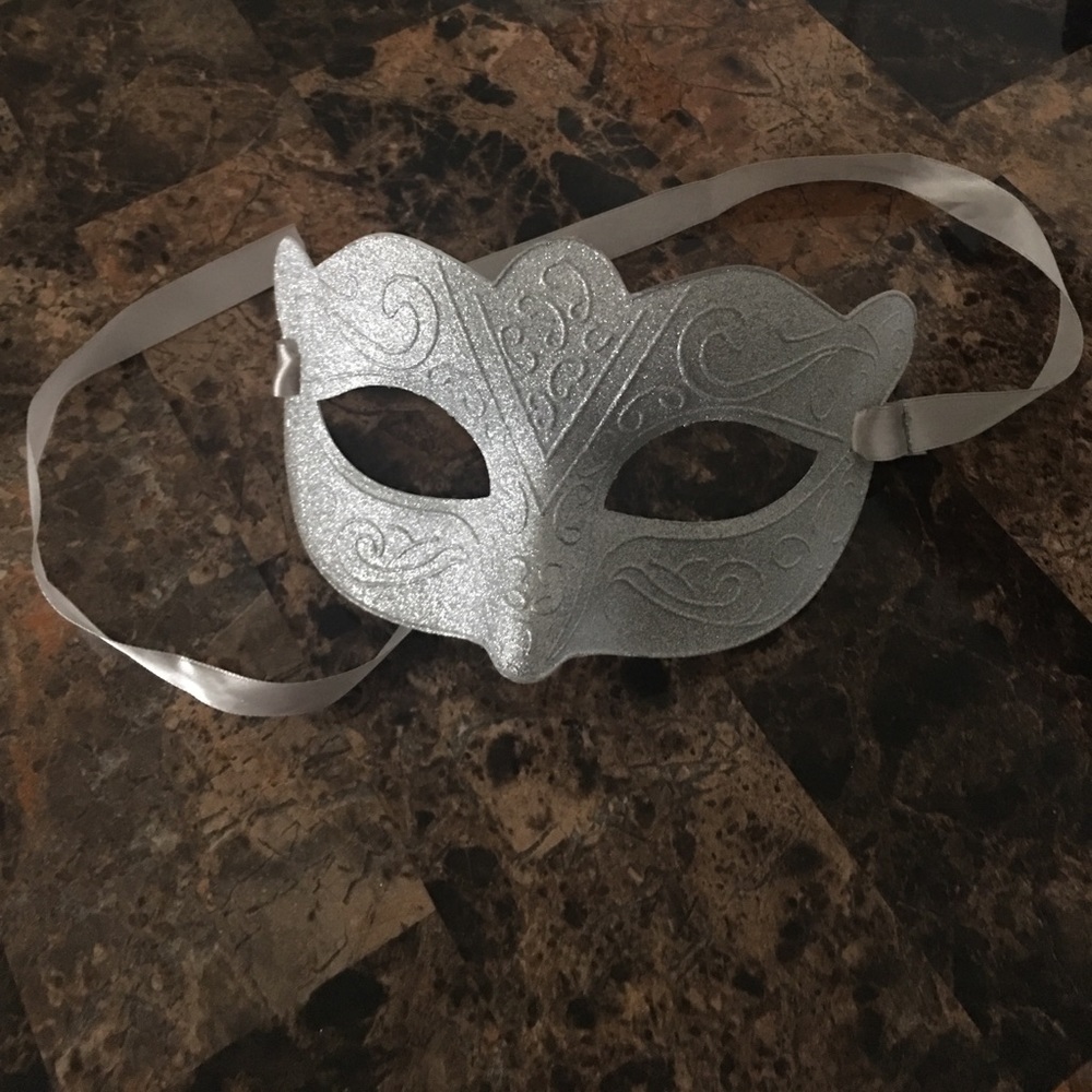 Masquerade mask