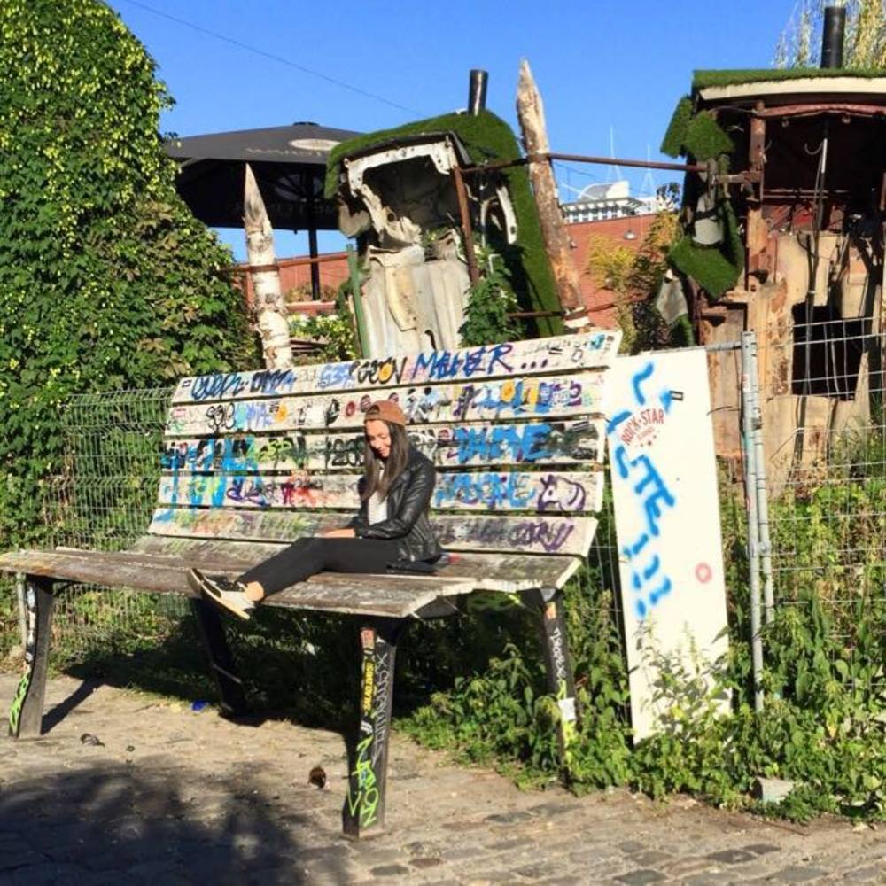 Meet your Posher, Pauline