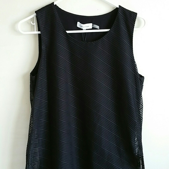 Beautiful Calvin Klein Top Size Small. - Picture 2 of 6