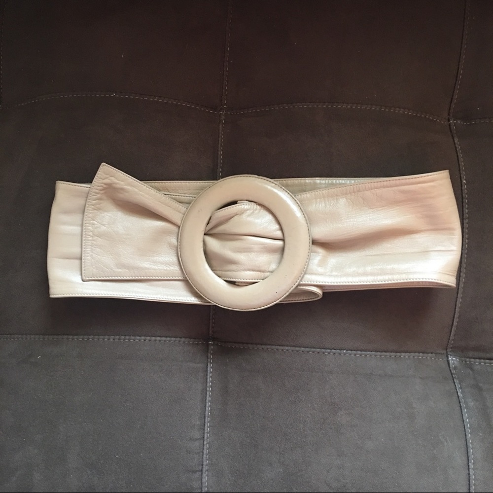 Super Soft & Chic Genny/Prada Leather Belt 44/10