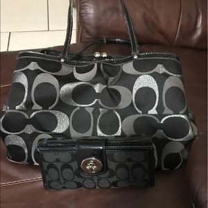 Coach purse and matching wallet