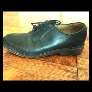 FRYE Women's James Oxford (Model 74615)