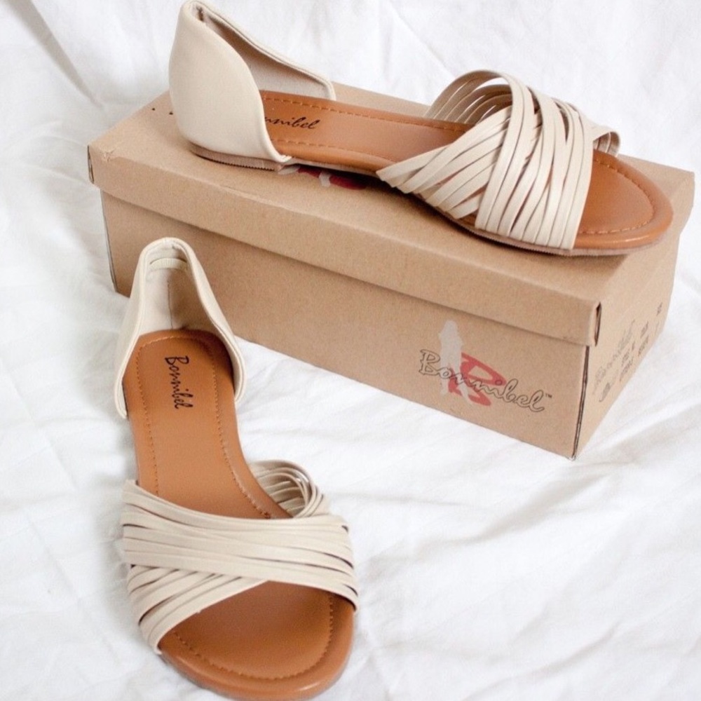 Modcloth Bonnibel flat open toe sandals NEW