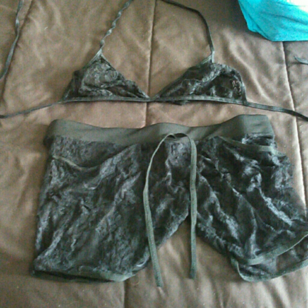 Bra and shorty set
