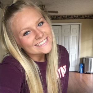 Meet your Posher, Abbie