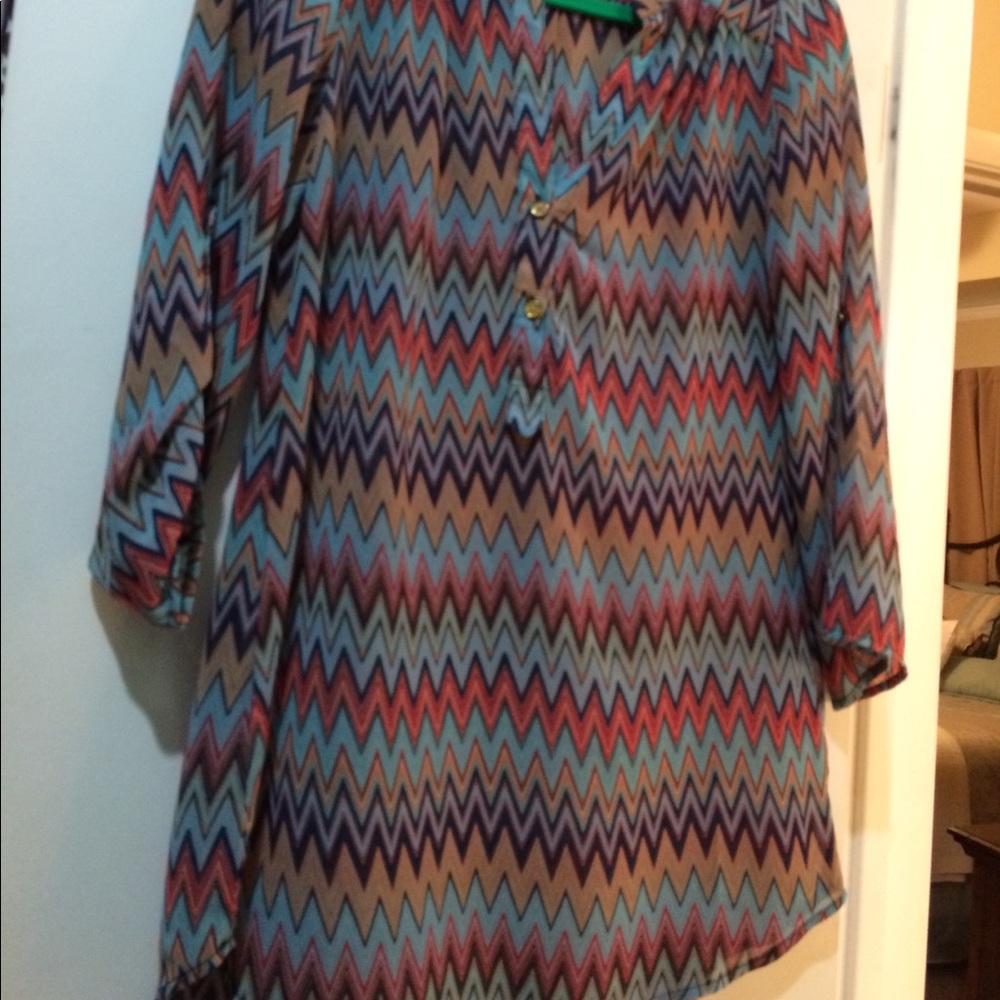 Multicolor Chevron 3/4 Sleeve Tunic Size M