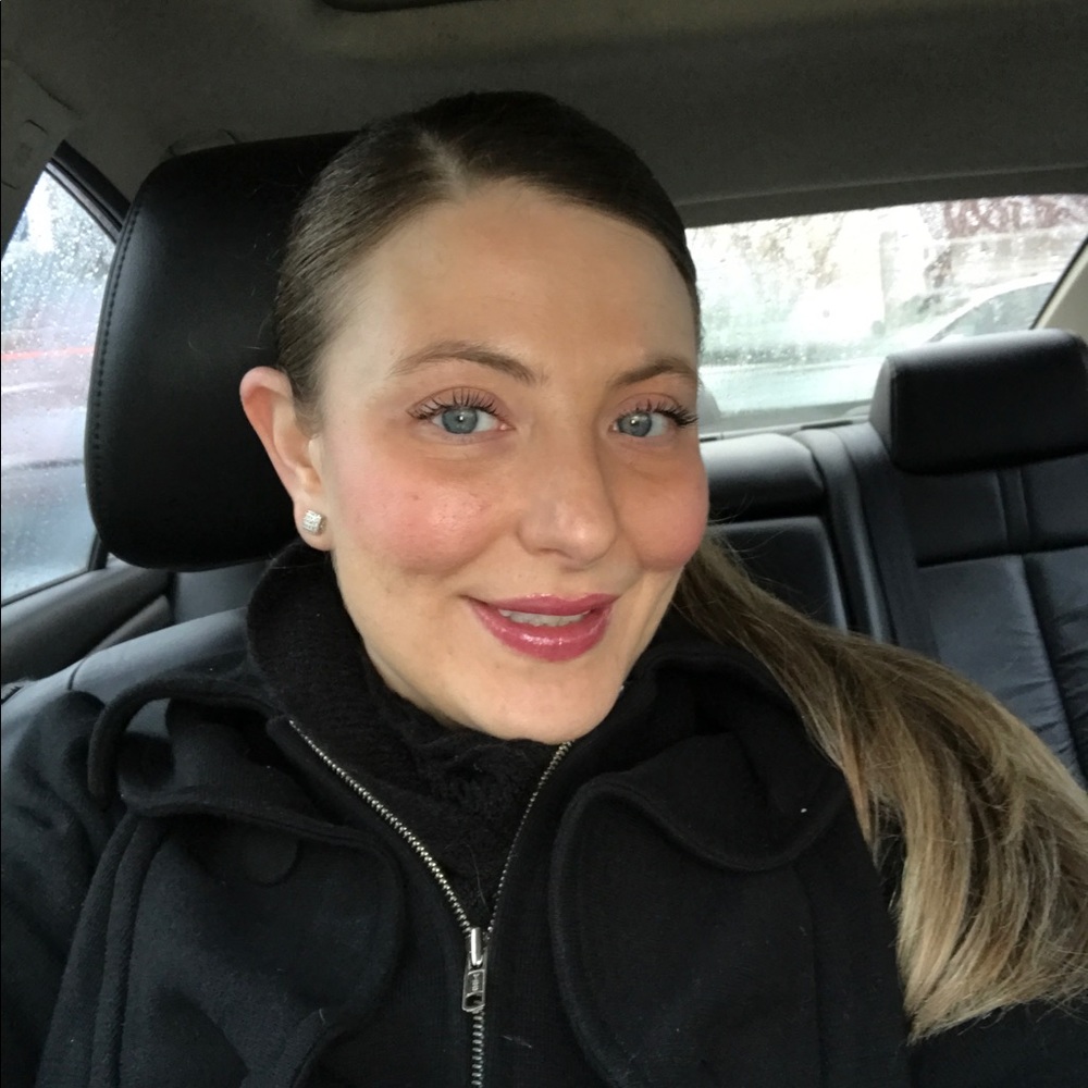 Meet your Posher, Anna