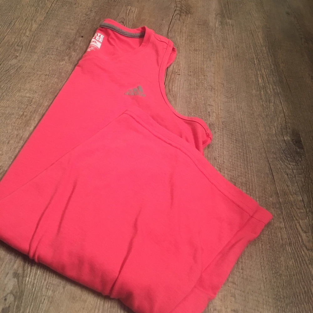 Adidas Tank- MEDIUM