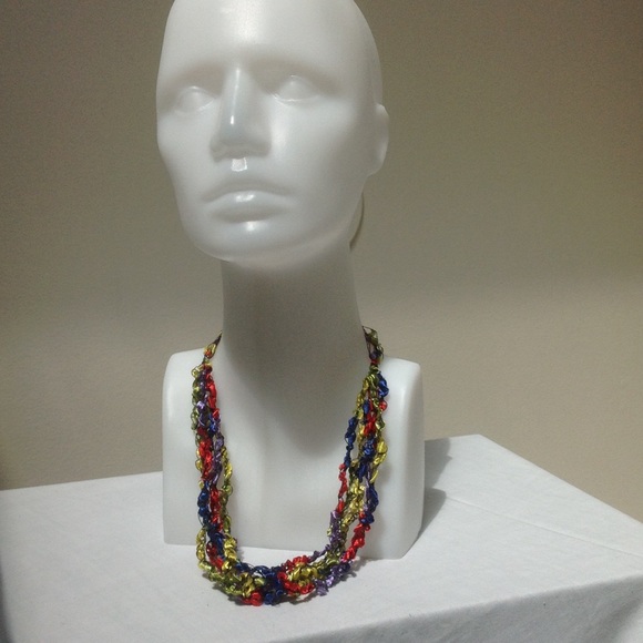 Beaded Crochet Necklace - Picture 3 of 8