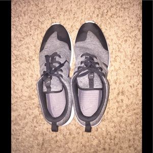 REDUCED PRICE Black & grey Nike Roshe 2 worn once