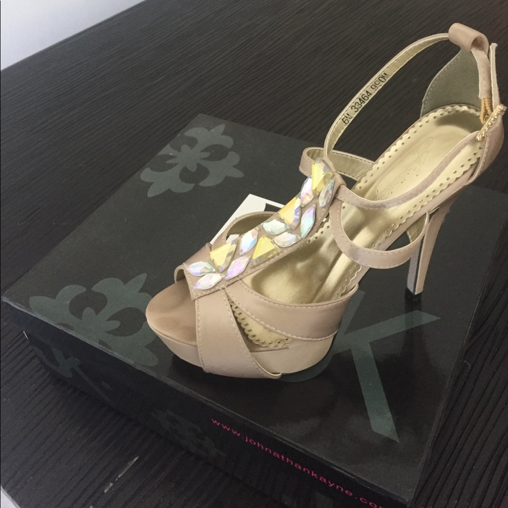 Johnathan Kayne platform heels. Great for prom