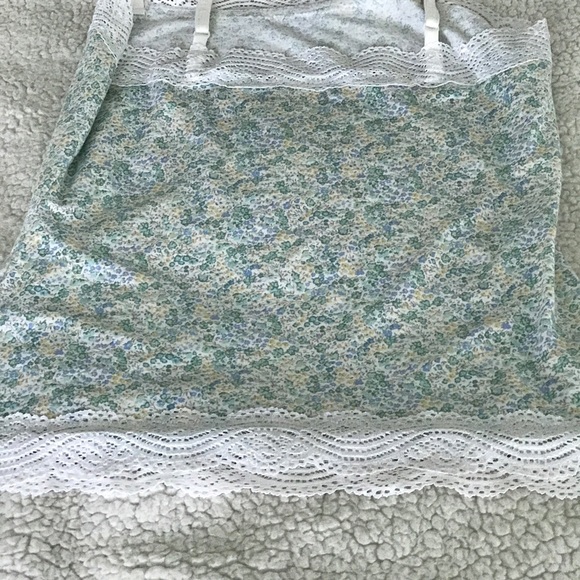 Ann Taylor Camisole Top - Picture 3 of 4