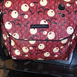 Petunia pickle bottom