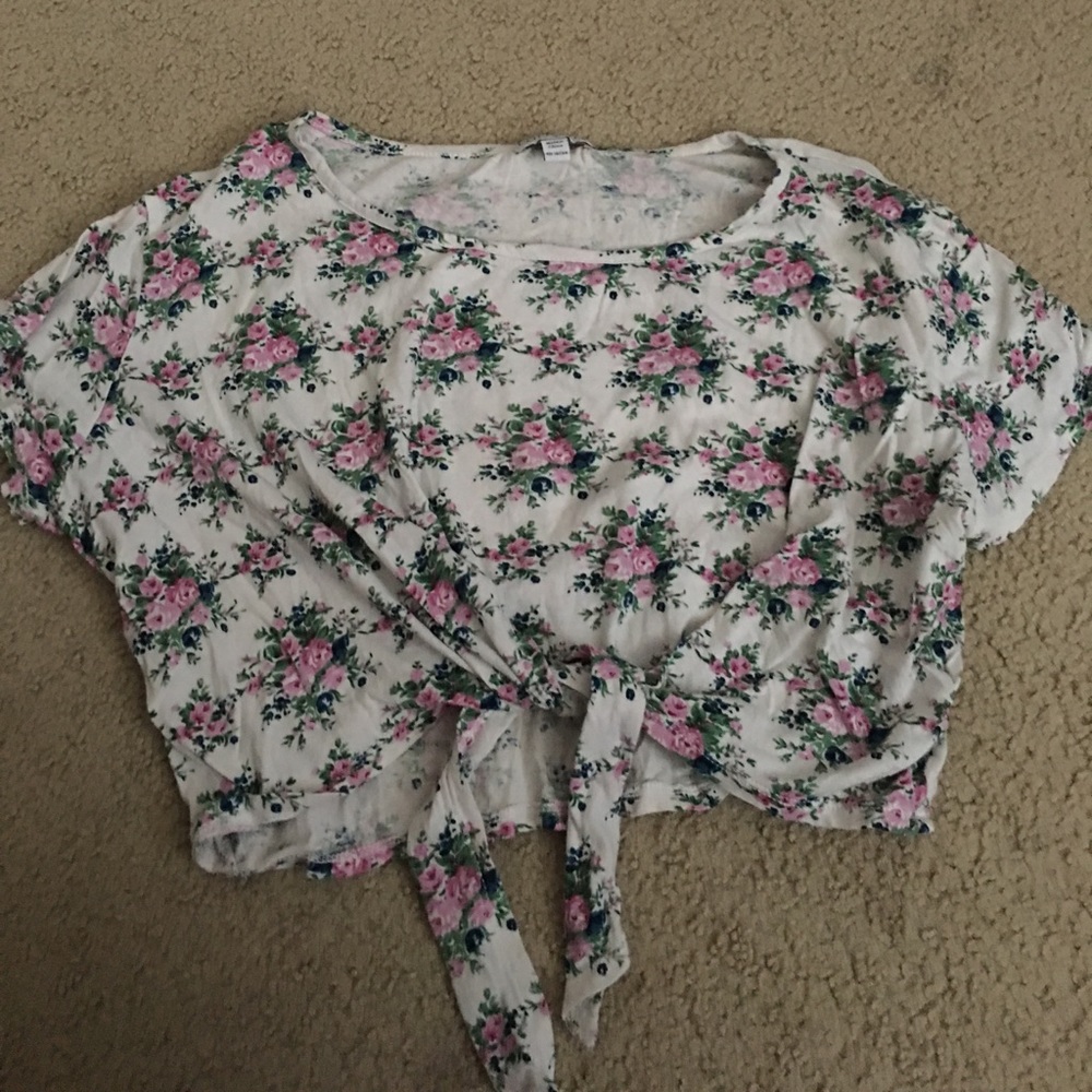 Cotton on floral crop top tie knot front