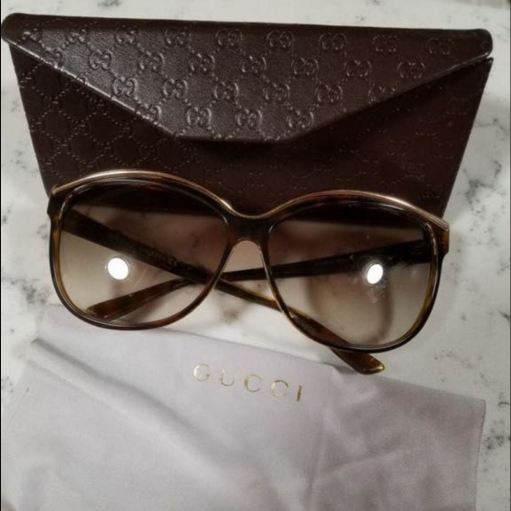 🎈SOLD 🎈Gucci tortoise sunglasses