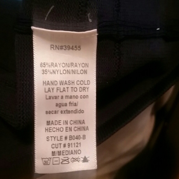 🚨STOP THE PRESS🚨Body icon Akira dress🚨 - Picture 4 of 4