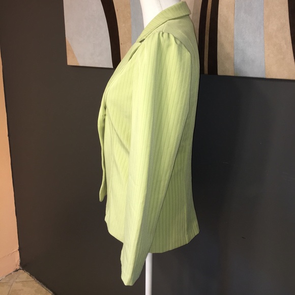 Spring Green Jacket - Picture 4 of 7