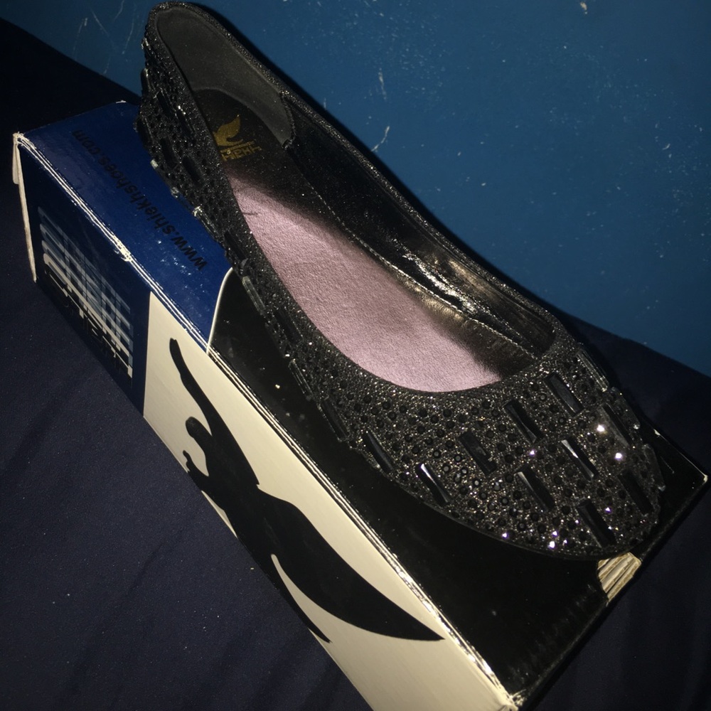 Black rhinestone flat