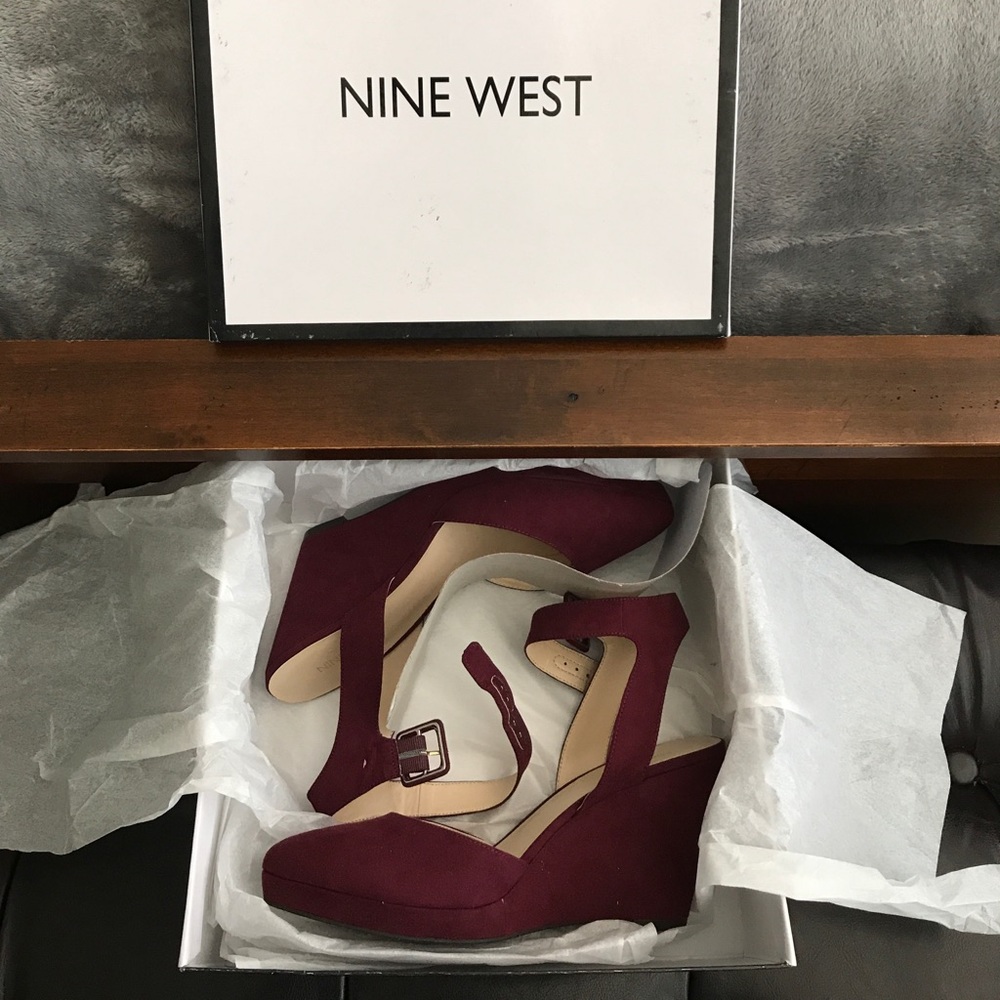 Nine West LADYO wedge pumps