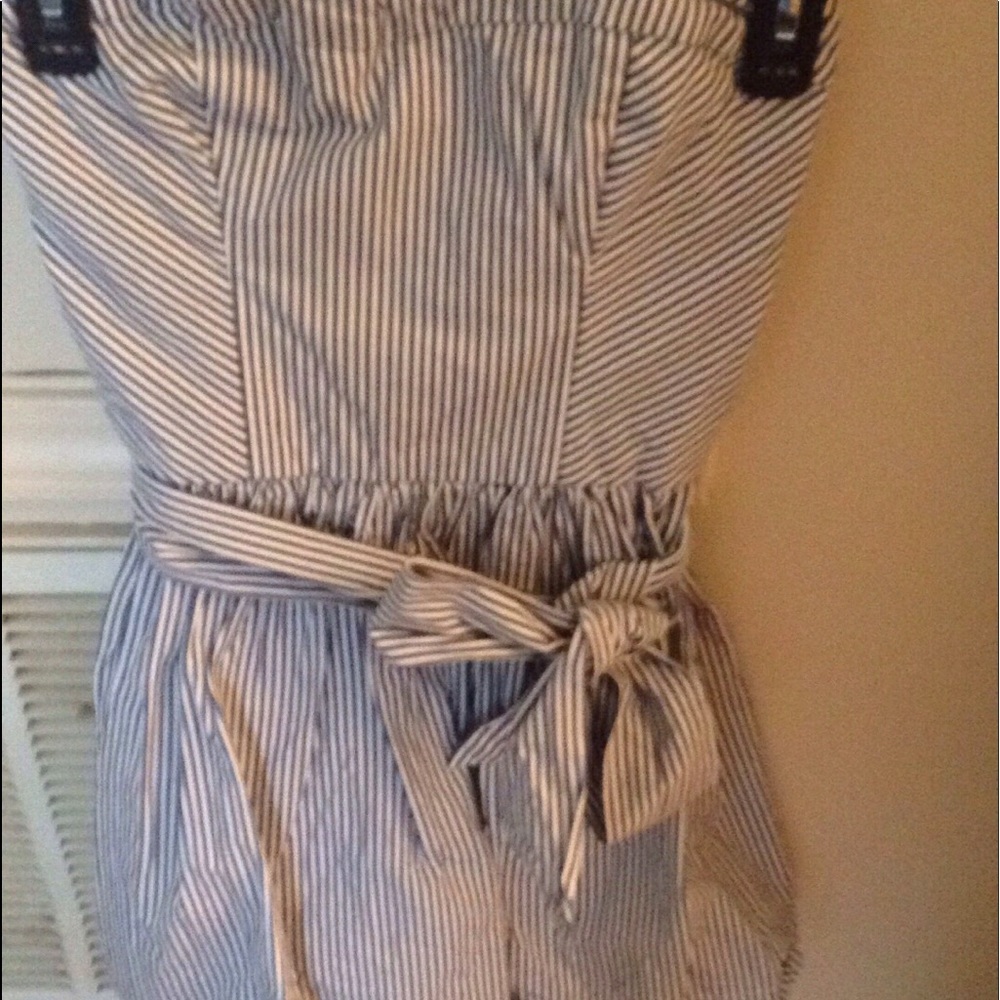 Hollister strapless dress