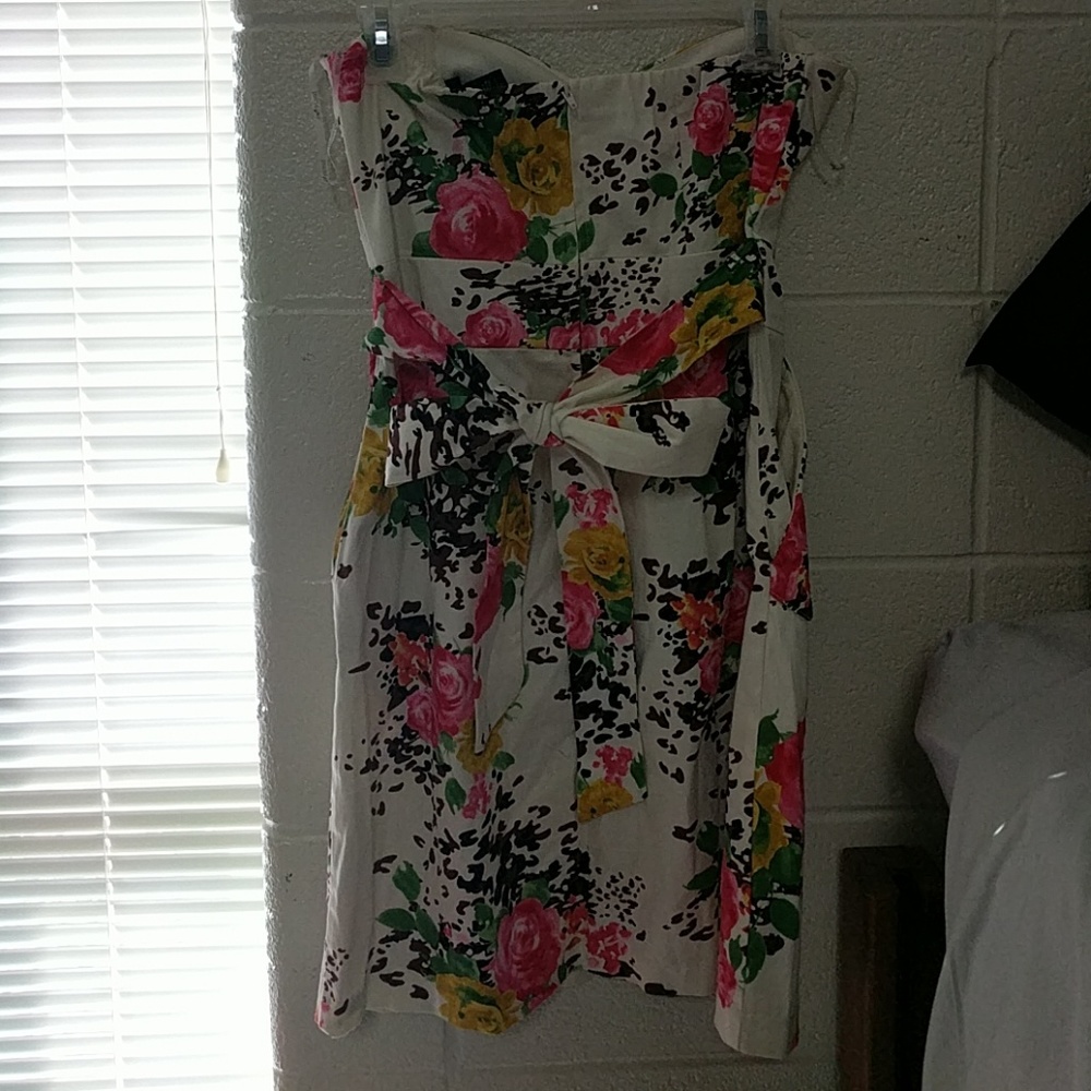 Floral strapless dress - Picture 3 of 4