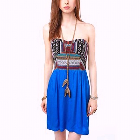 Urban Outfitters Dresses & Skirts - Staring at Stars Strapless Navajo Dress