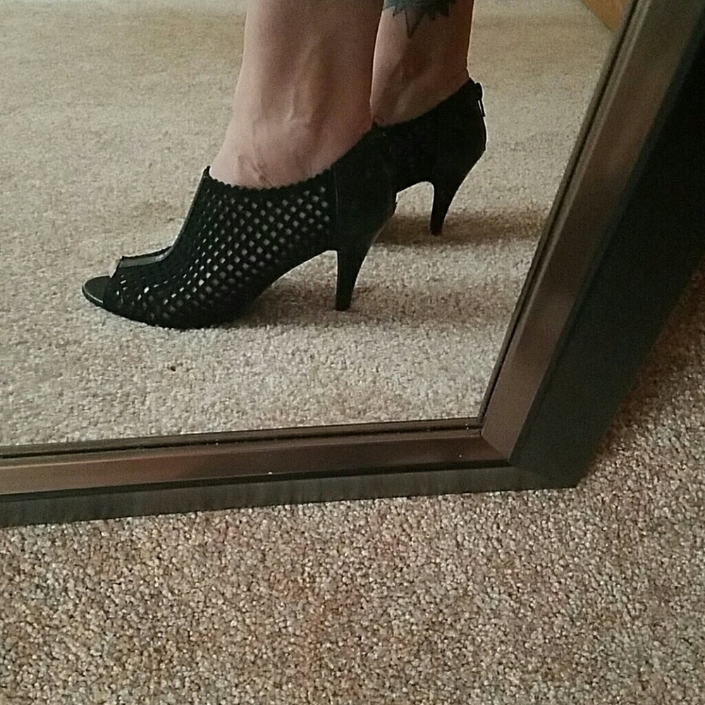 Awesome heels! Sale today!