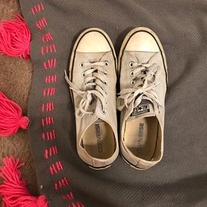 Lavender converse size 8.5