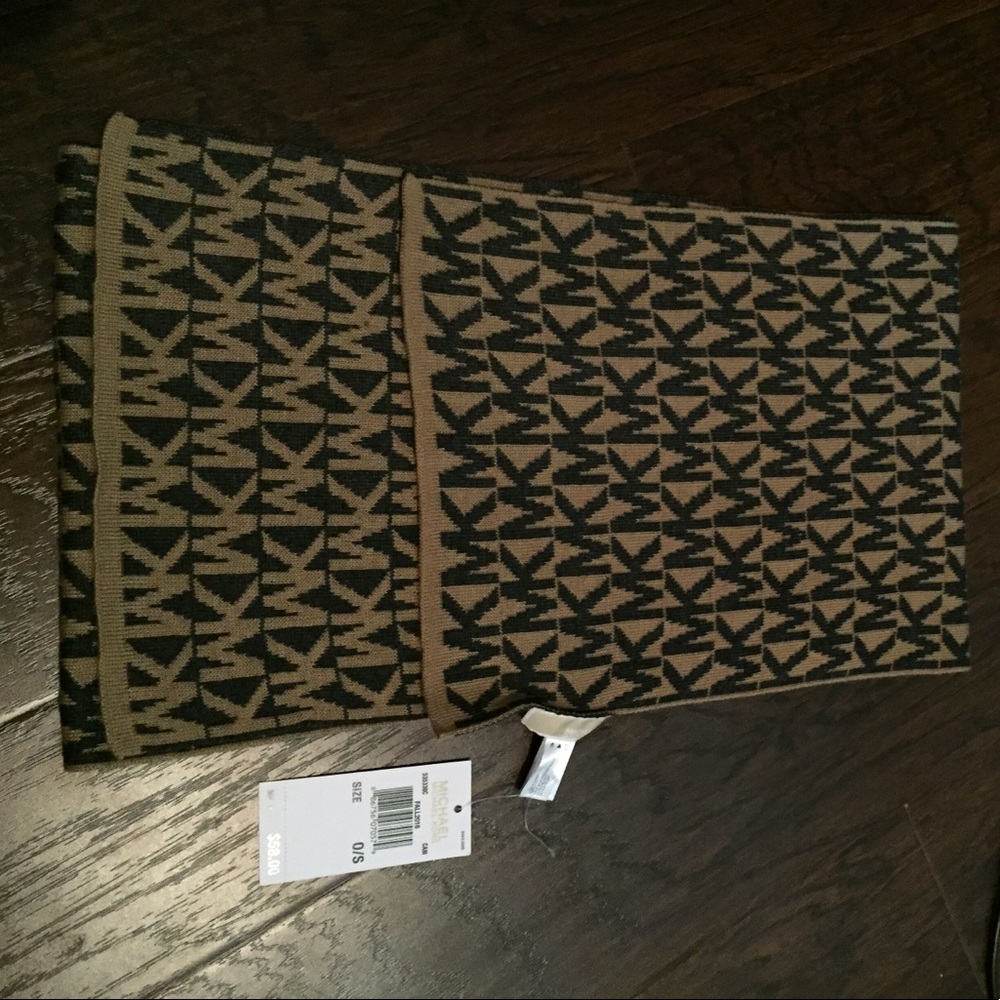 Michael Kors scarf