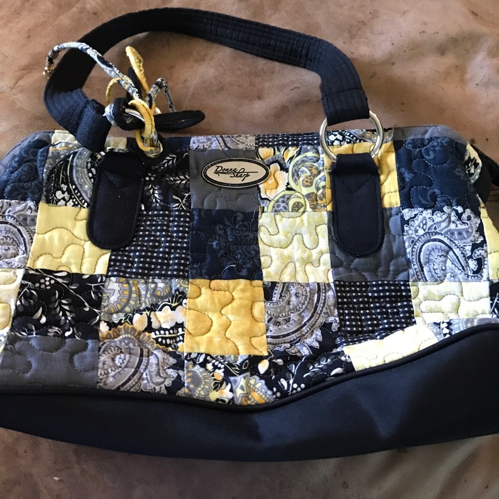 Donna Sharp purse