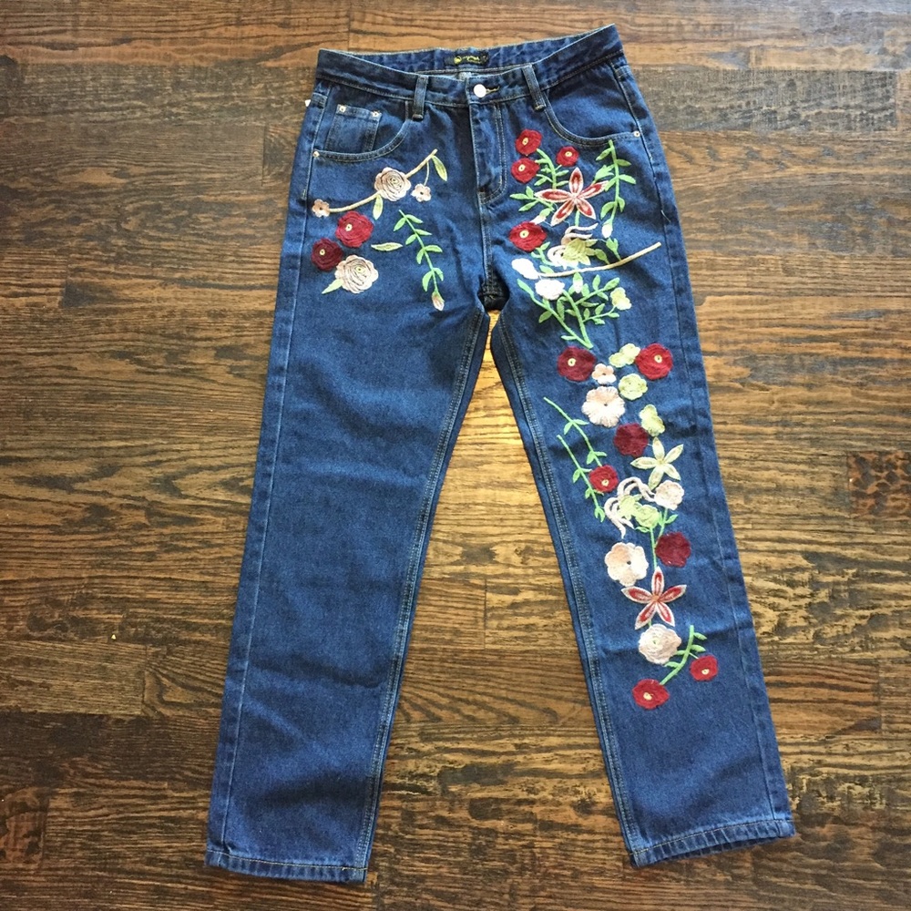 Boyfriend Style Embroidered Jeans by Nymph - NWT