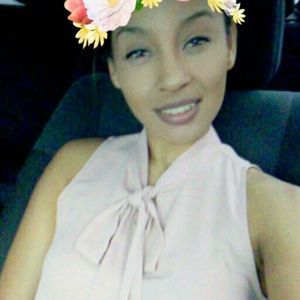 Meet your Posher, Iris