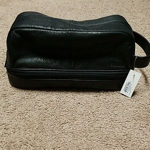 Fossil travel bag