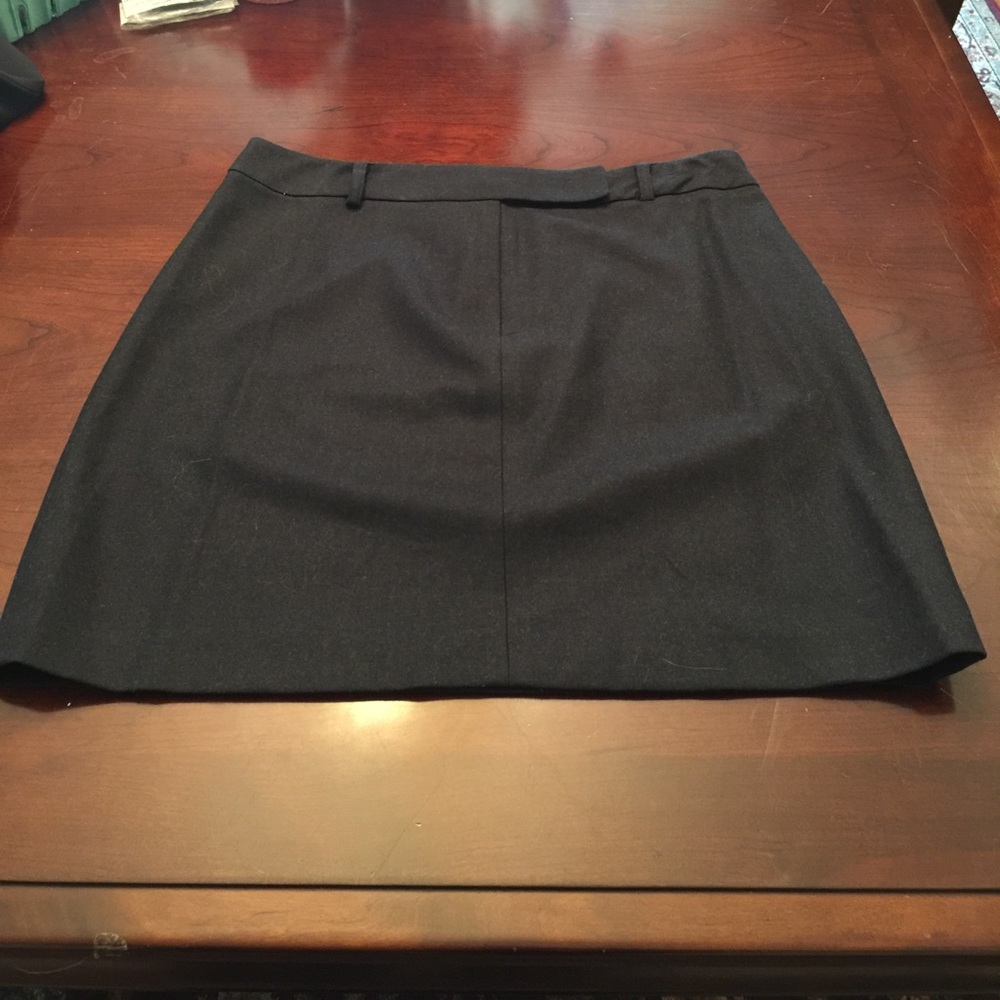 Tahari navy heather mini