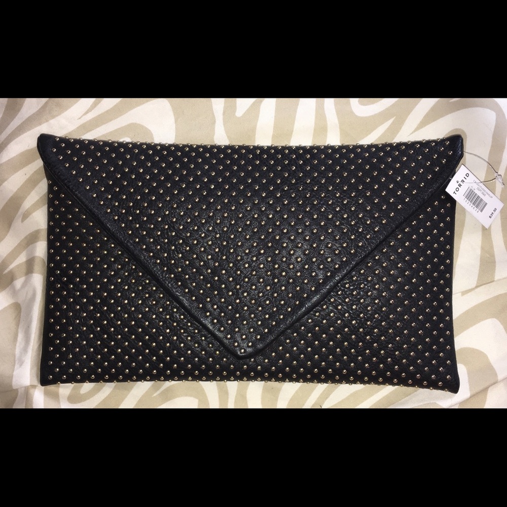 💼 NWT Torrid Gold Studded Envelope Bag 💼