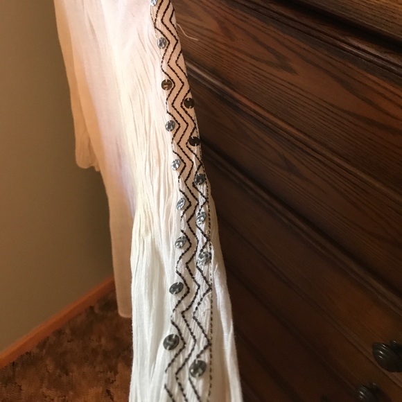 Three-quarter length cream Maurices top - Picture 4 of 4