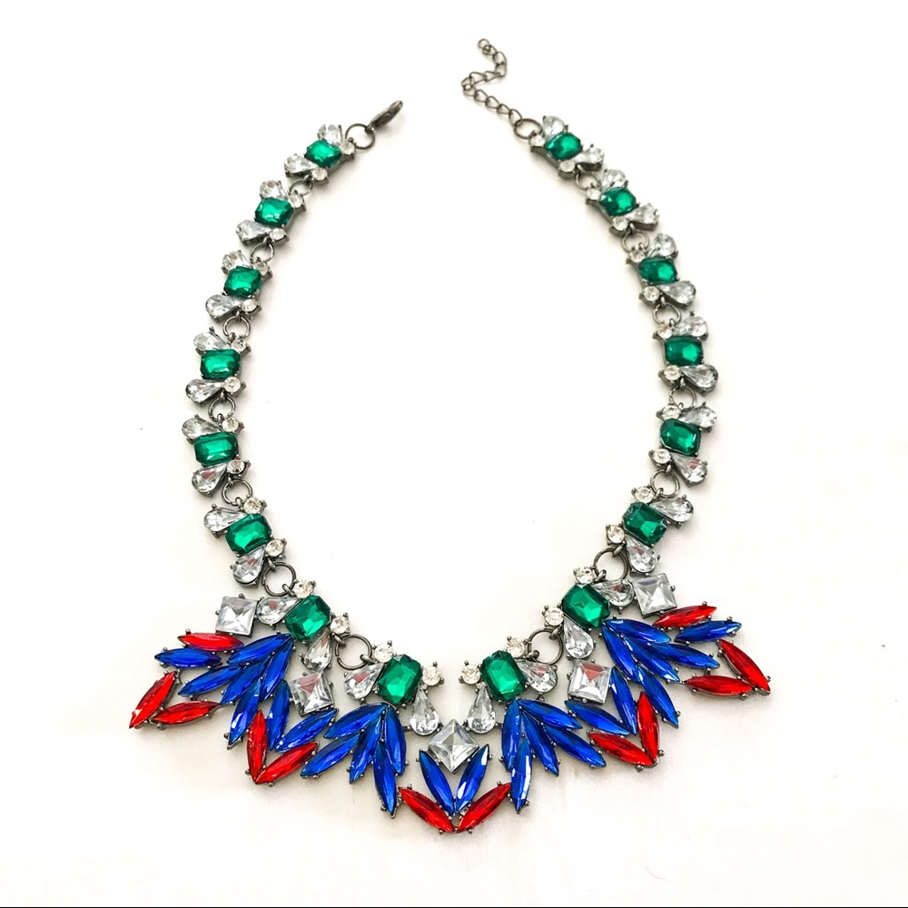 Alice's Chic Boutique necklace