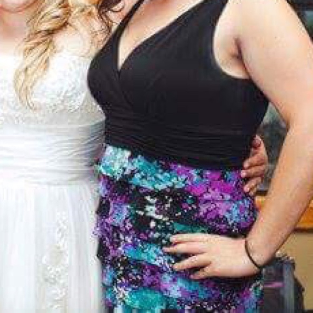 Flattering Formal Dress - Picture 2 of 2