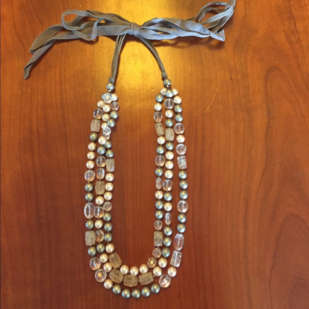 Ann Taylor Tie back Necklace