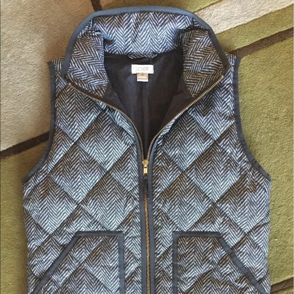 J Crew Herringbone Quilted Puffer Vest Gray Small