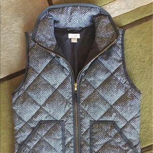 J Crew Herringbone Quilted Puffer Vest Gray Small