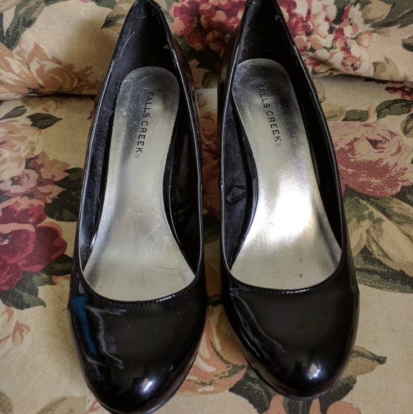 Falls Creek Shoes - ✨ Final Price ✨ Glossy Black Pumps