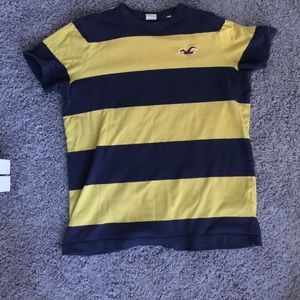 Hollister tee