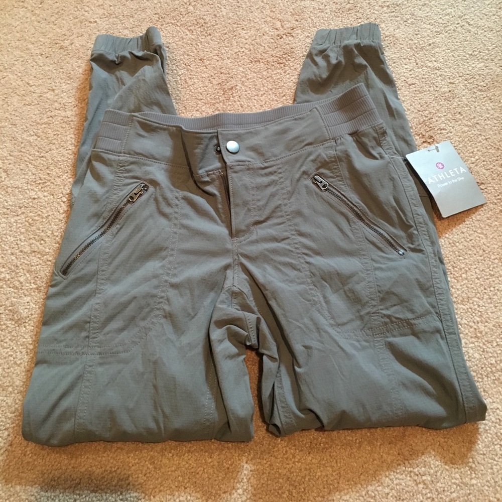 SALE ✨ NWT Athleta Trekkie Jogger Pants