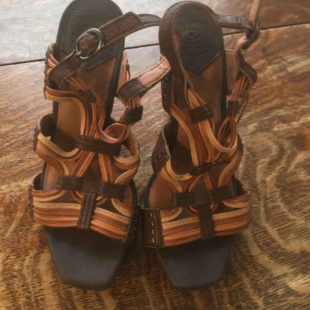 Lucky Brand strappy leather sandal heels