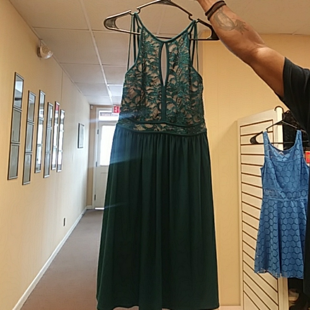 Morgan & Co. Emerald/Nude Dress