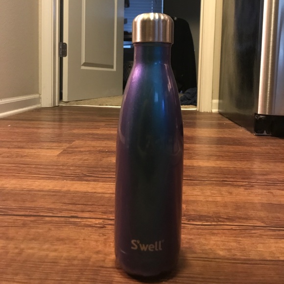 swell water bottle clearance