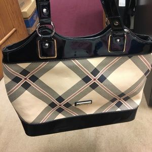 Knockoff Burberry purse