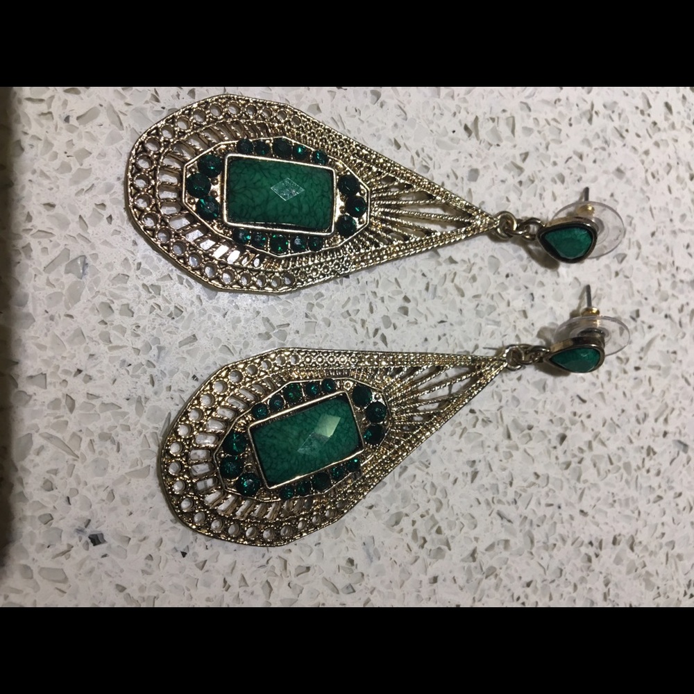 Forever 21 emerald earrings