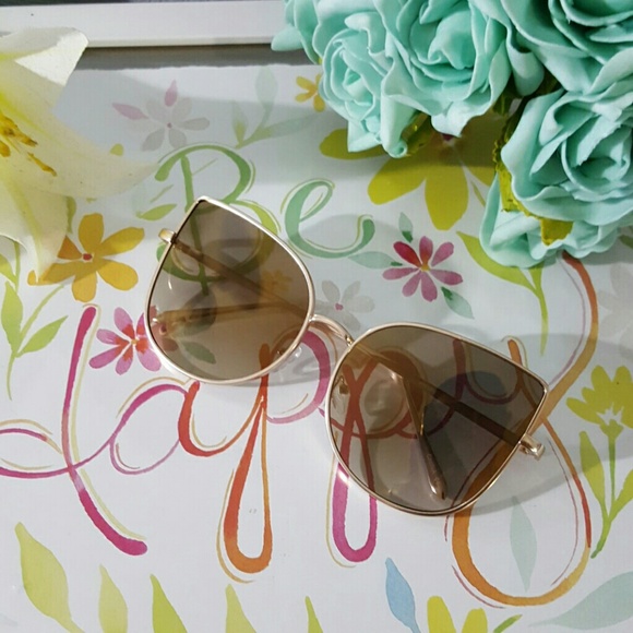 NEW TRENDY CAT EYE MIRROR VINTAGE  SUNGLASSES - Picture 3 of 5